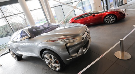expo citroen expo citroen Citroën expose ses concept cars dans Paris...