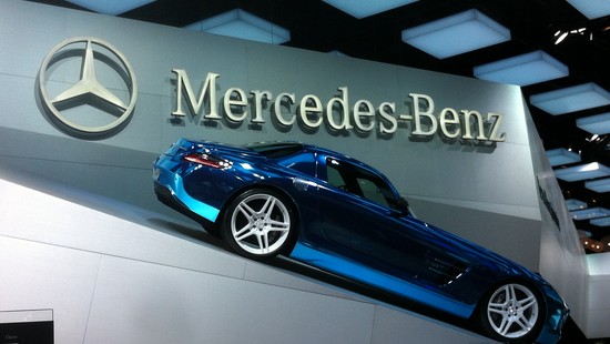 mercedes sls mercedes sls1 Mondial de lauto 2012 : Premières tribulations...